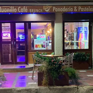 Juanillo Hostal